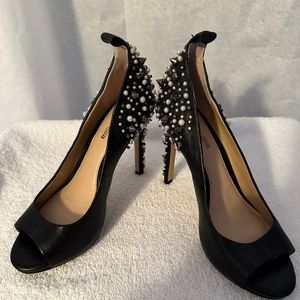 Gianni Bini black studded, pearl, & rhinestone heels. Size 6.5. Like new